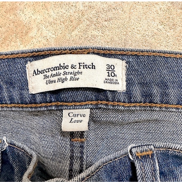 Women’s Abercrombie & Fitch The Ankle Straight Ultra High Rise Curve Love SZ 10 - Picture 3 of 3
